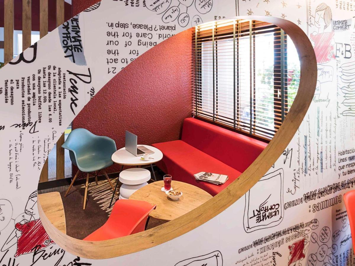 Ibis Montbeliard Hotell Exteriör bild
