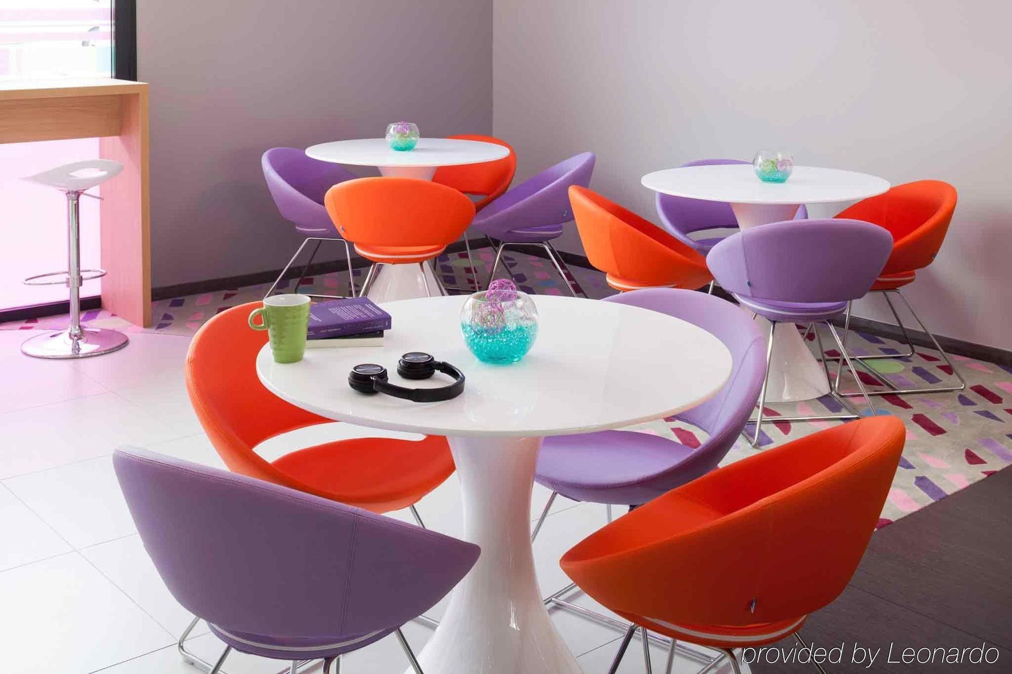 Ibis Montbeliard Hotell Exteriör bild