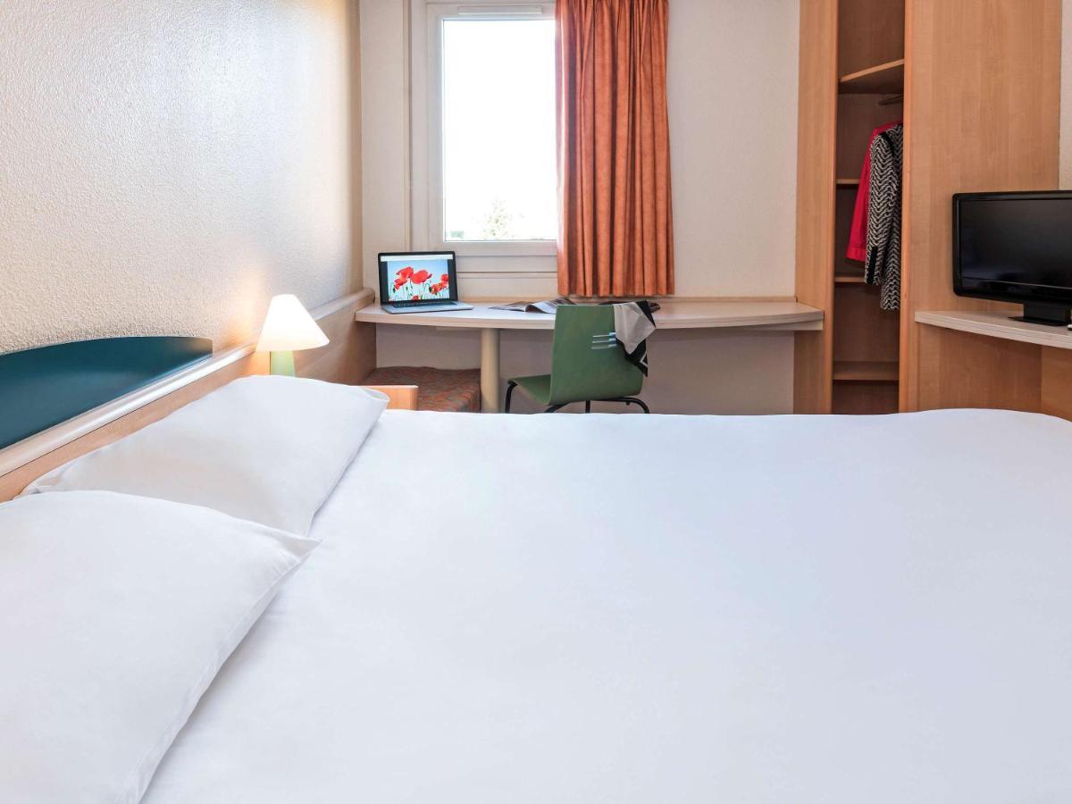 Ibis Montbeliard Hotell Exteriör bild