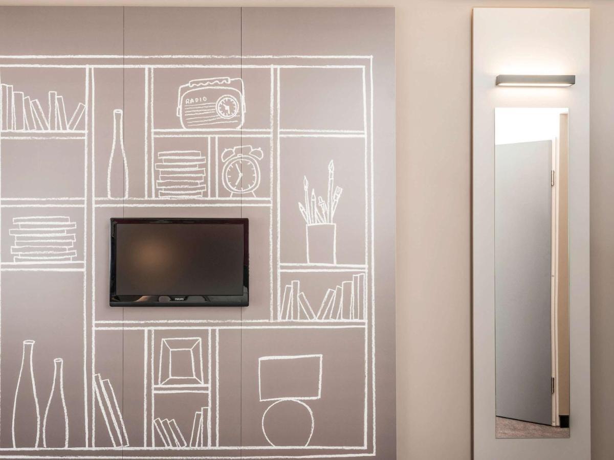 Ibis Montbeliard Hotell Exteriör bild